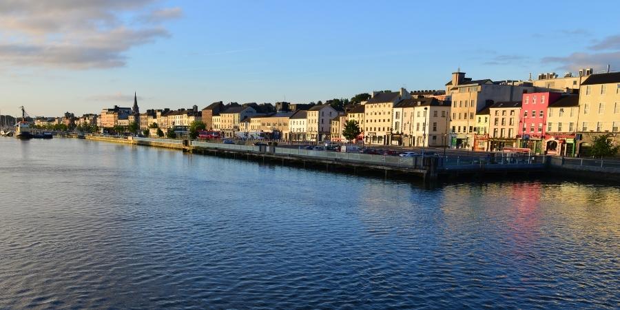 Una de las ciudades histricas para hacer turismo en Irlanda