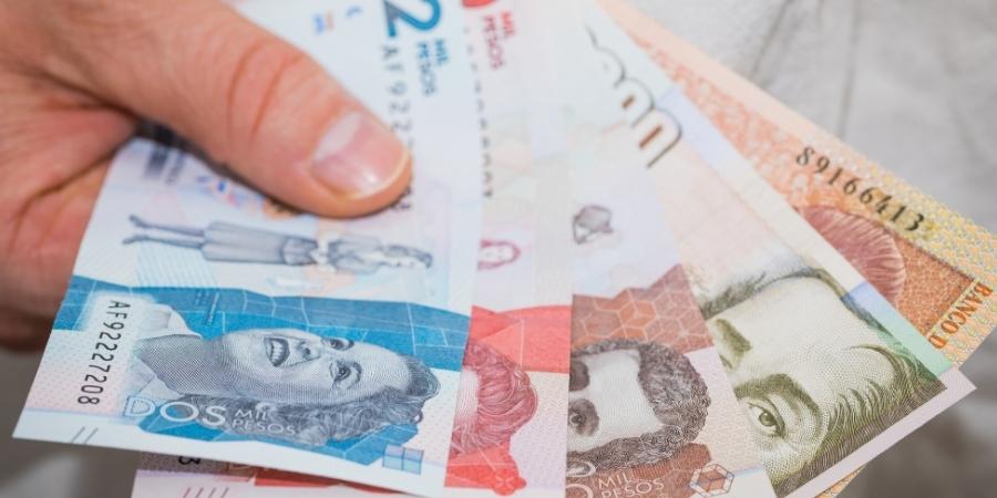 Conversión de la moneda canadiense a pesos colombianos 